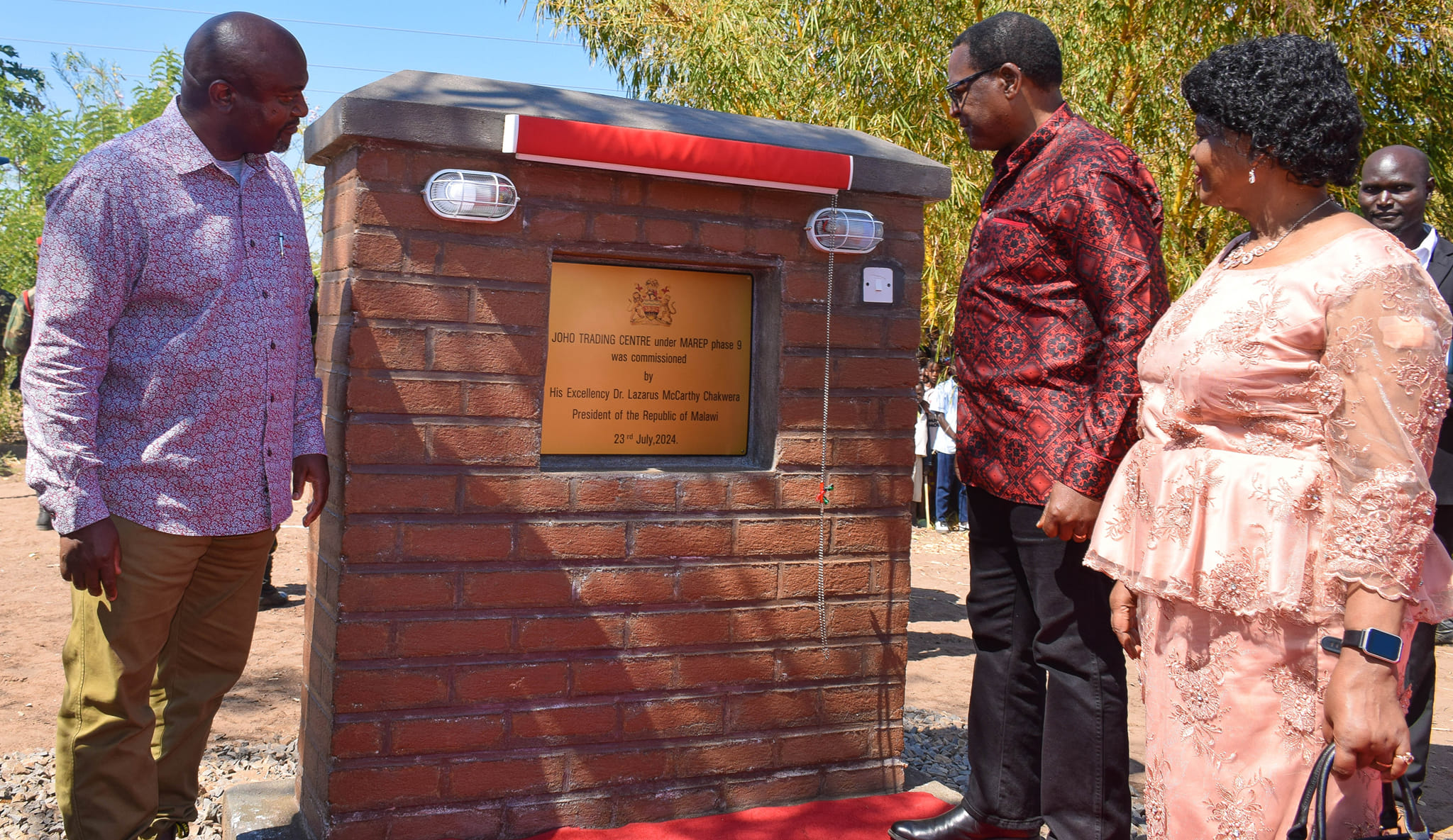 PRESIDENT CHAKWERA LAUNCHES MALAWI RURAL ELECTRIFICATION PROGRAMME (MAREP PHASE 9) AT JOHO TRADING CENTRE