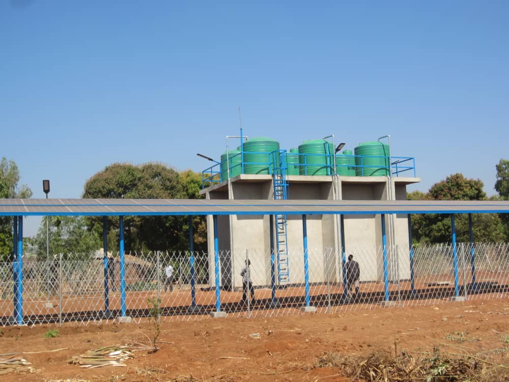 PHUNGU WA ZOMBA MALOSA WAYAMIKIRA BUNGWE LA UNDP CHIFUKWA CHOMANGA SCHEME MDERA LAKE.