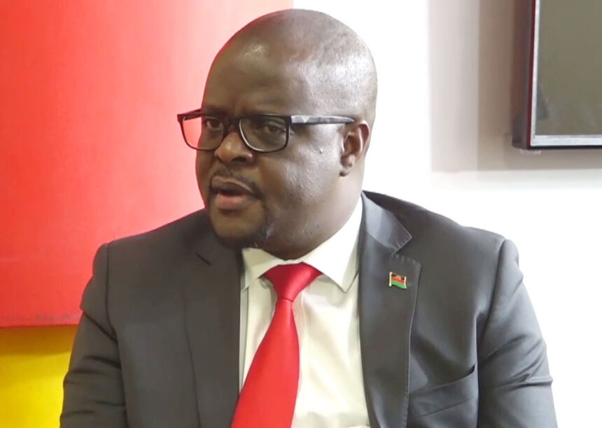 Vitumbiko Mumba, Minister of Labor