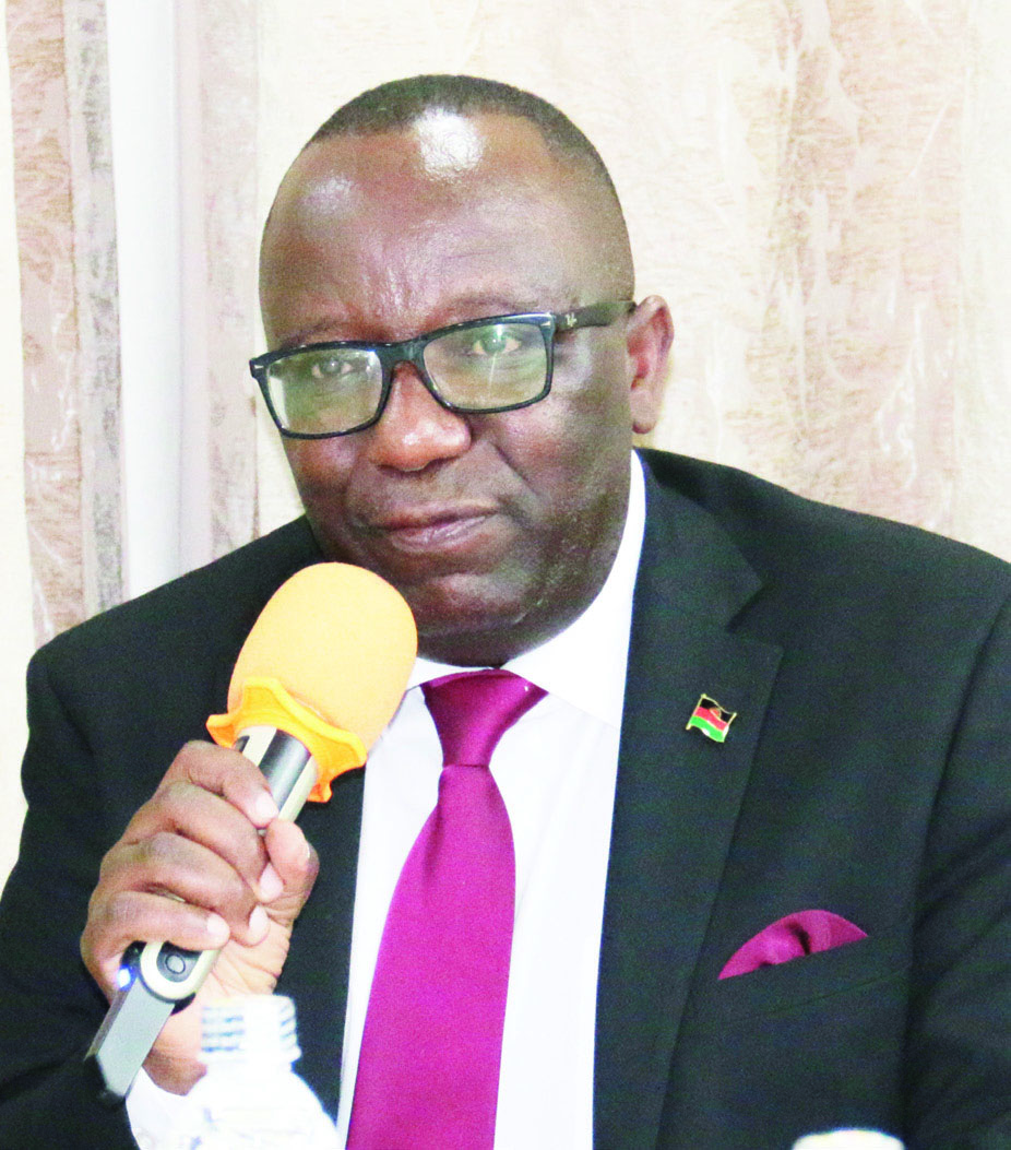 Dr. Kisu Simwaka, Reserve Bank of Malawi Deputy Governor.