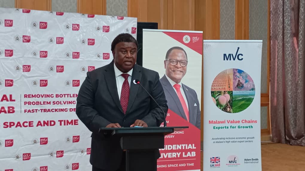 MINING MINISTER CALLS FOR REFORMS AS THREE-DAY MINING LAB CLOSES