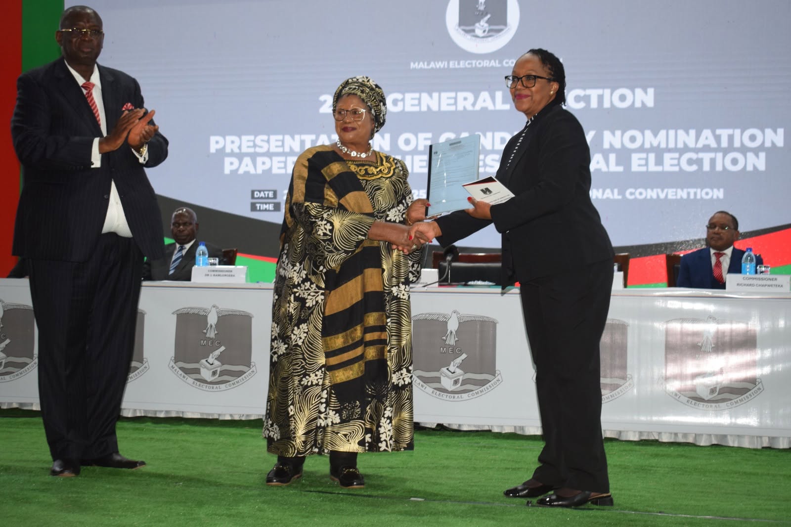 BANDA SUBMITS NOMINATION PAPERS, PICKS KACHALI AS RUNNING MATE