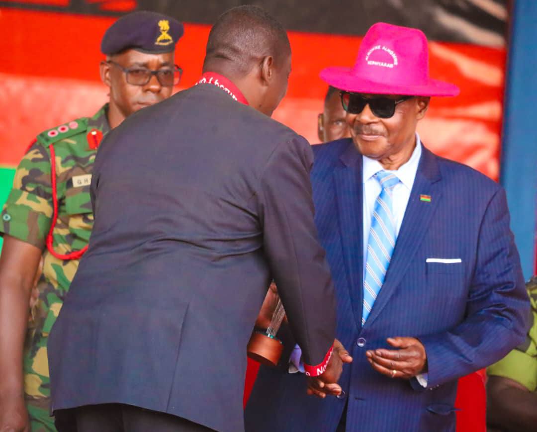 MUTHARIKA ABOLISHES SCHOOL FEES, URGES LEARNERS TO STAY DISCIPLINED