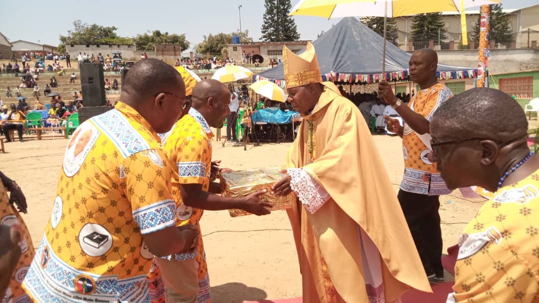 AUXILIARY BISHOP MWAKHWAWA URGES CHRISTIANS TO BE LIKE A LUMP
