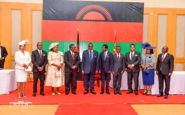 MUTHARIKA URGES HIS CABINET TO CLOSE LOOPHOLES FOR CORRUPTION