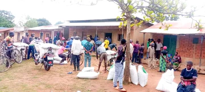 ANTHU KU CHITIPA AYAMBA KULANDIRA ZIPANGIZO ZOTSIKA MTENGO