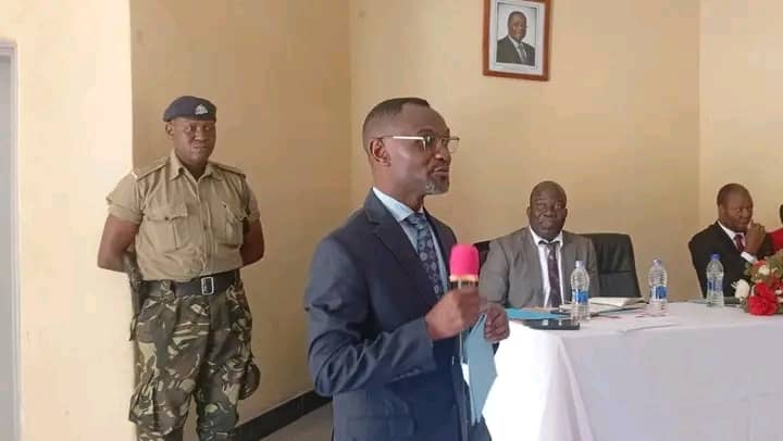 MINISTER WARNS AGAINST POOR RESOURCE MANAGEMENT IN DISTRICT COUNCILS