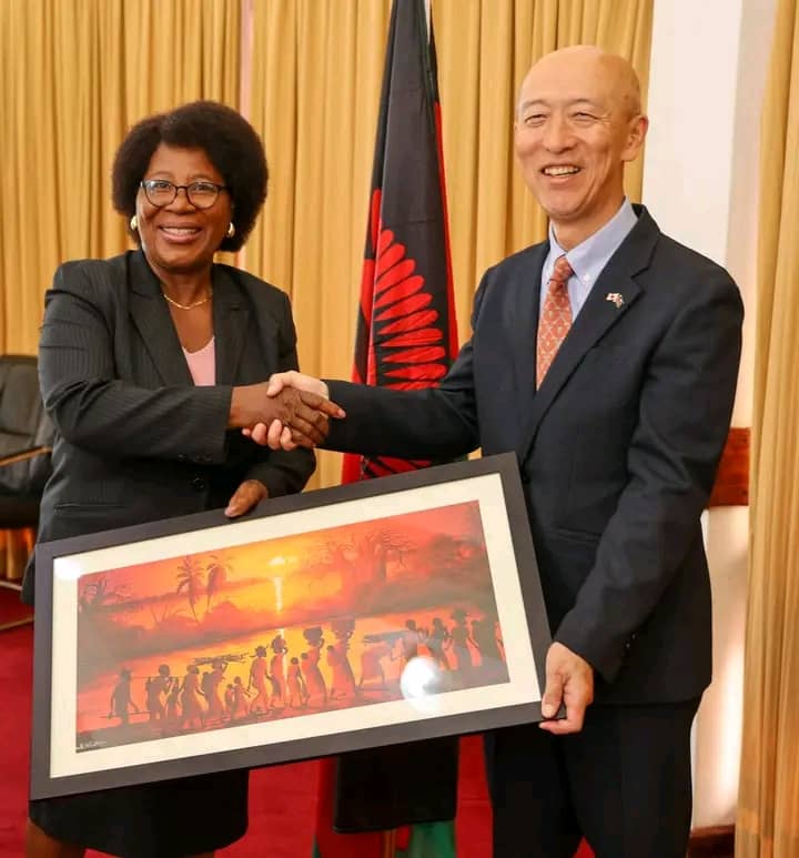 FIRST VICE PRESIDENT BIDS FAREWELL TO OUTGOING JAPANESE AMBASSADOR