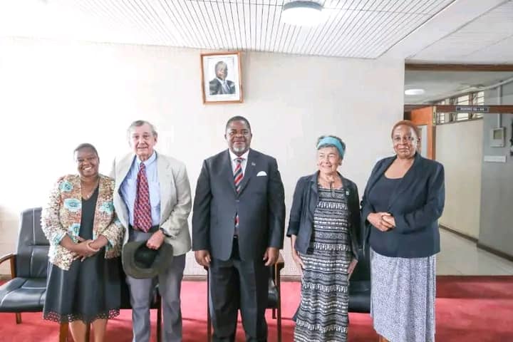 EDUCATION MINISTER WELCOMES HEEED MALAWI TRUSTEES