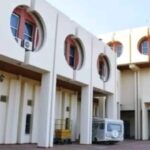 PRESIDENT MUTHARIKA MOVES INTO KAMUZU PALACE