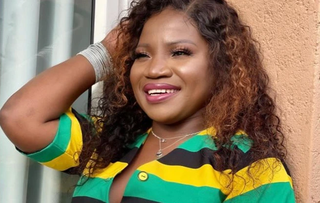 MAKHADZI HOSPITALISED AFTER CAR CRASH