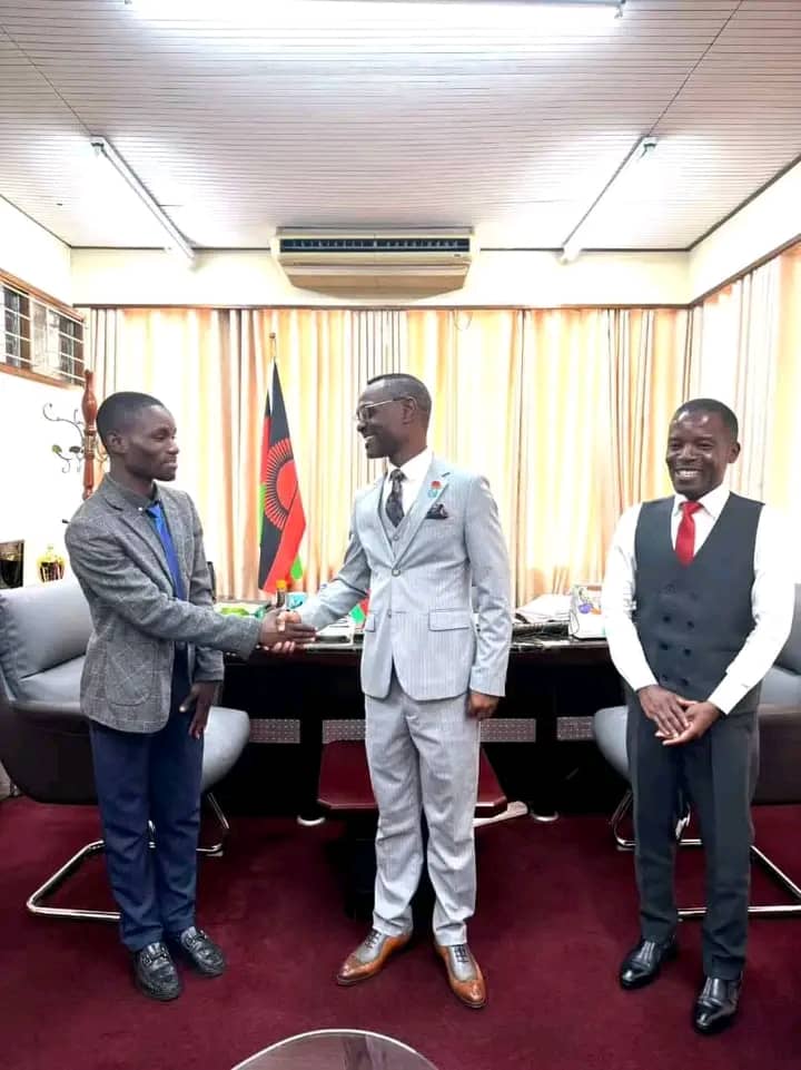 PHIRI REVIVES BEST STAFF OF THE MONTH AWARDS AT LOCAL GOVERNMENT MINISTRY