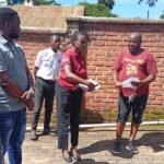 OCHITA MALONDA MU MZINDA WA ZOMBA APEREKA CHIKALATA CHA MADANDAULO KU BUNGWE LA MRA