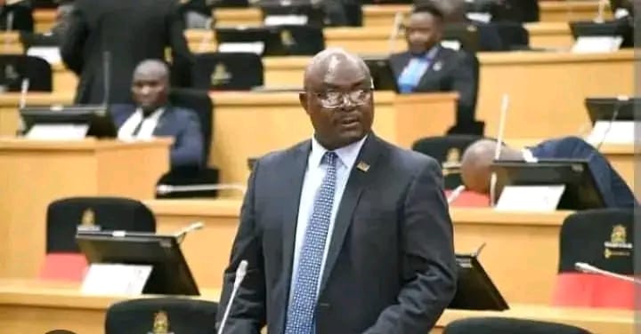 MINISTER ORDERS CRACKDOWN ON HELMETLESS MOTORCYCLISTS