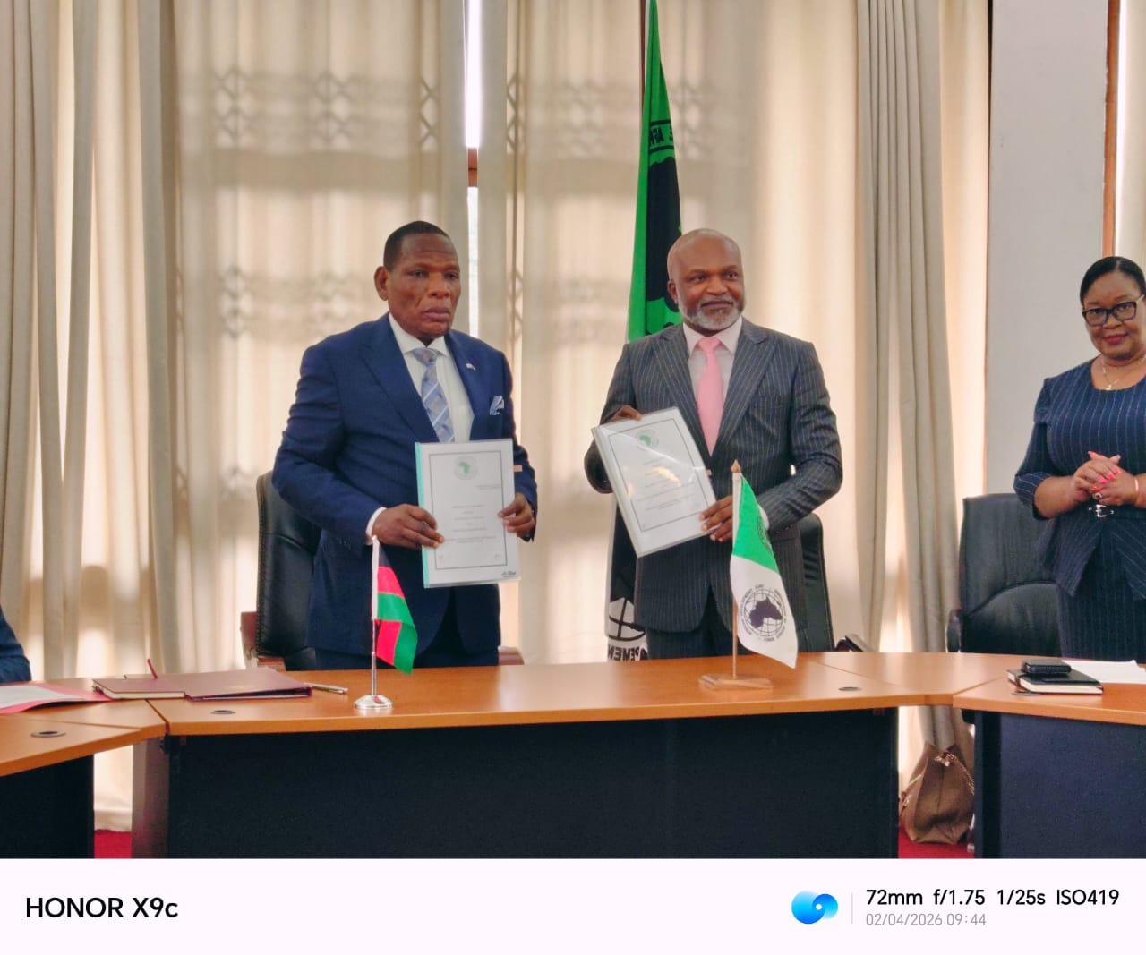 FINANCE MINISTER WARNS AGAINST POLITICISING MEDF, URGES PROFESSIONALISM