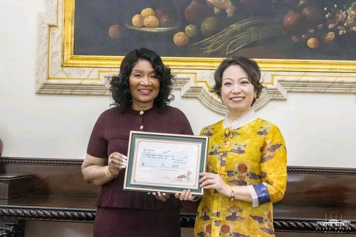MALAWI FIRST LADY PRAISES CHINA-MALAWI RELATIONS DURING BEAM DONATION HANDOVER